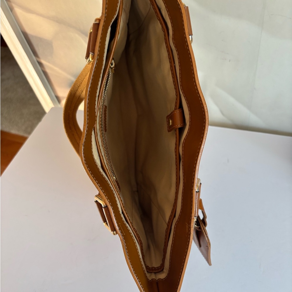 Authentic Louis Vuitton Lucille GM - Picture 15 of 15